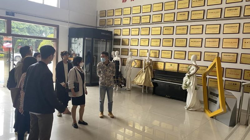 个人品牌策划方案：构建你的专属影响力矩阵